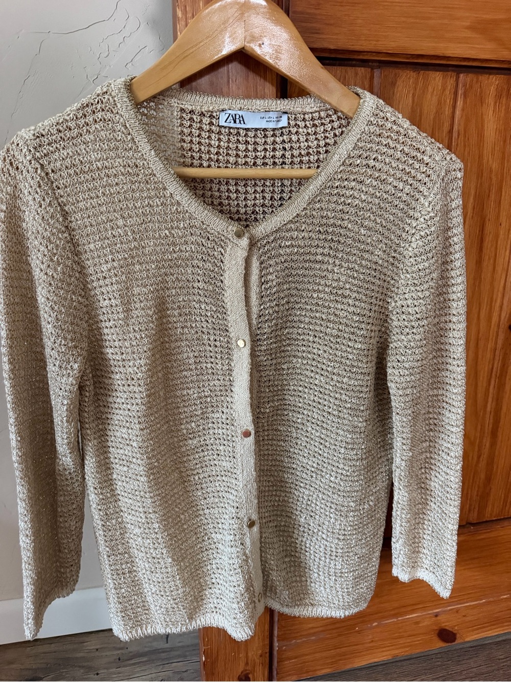 Zara Metallic Gold Open Knit Button-Down Cardigan Sweater Size Large Like New